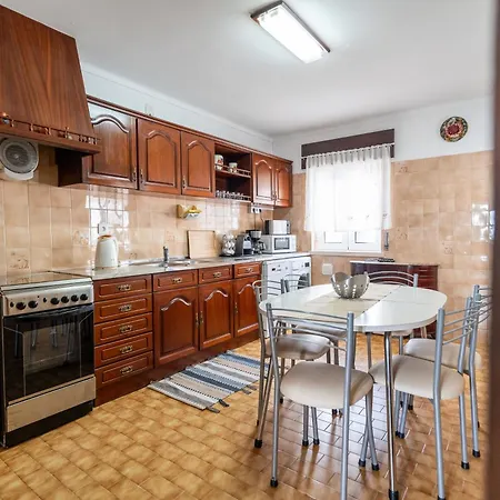 With Garden And Barbecue * 나자레