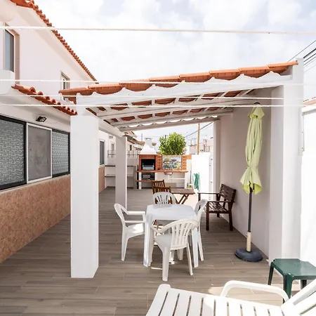 펜션 With Garden And Barbecue *