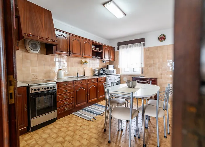 With Garden And Barbecue * Nazare