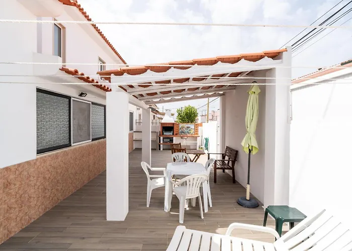 Holiday home With Garden And Barbecue *