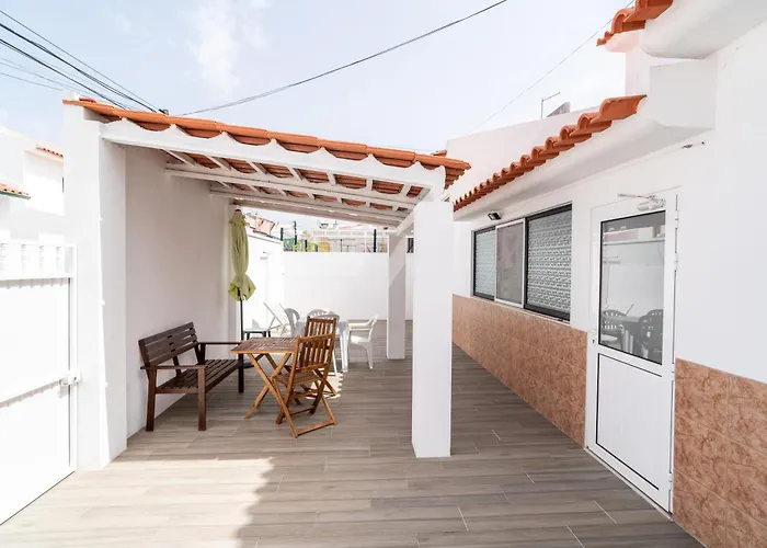 Holiday home With Garden And Barbecue