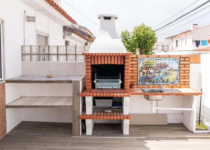 With Garden And Barbecue Holiday home Nazare